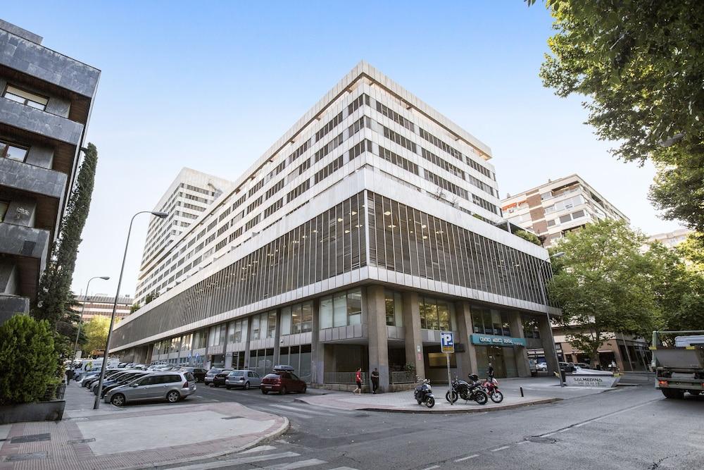Pierre & Vacances Apartamentos Edificio Eurobuilding 2 Мадрид Екстериор снимка
